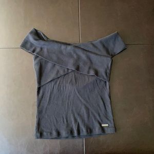 Hollister cropped top!